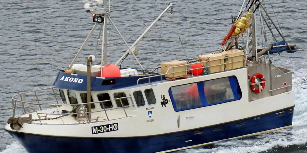 HJEMTUR: Etter en lang og værpreget vintersesong i Finnmark kunne «Akono» sette kursen hjemover mot Fosnavåg i helga.