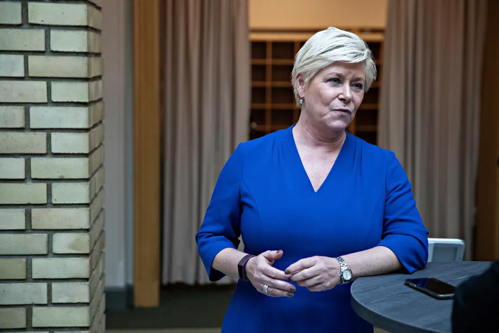 Regjeringspartienes forhandlinger med Frp om neste års statsbudsjett er løftet opp på partiledernivå, ifølge NRK. Her er Frp-leder Siv Jensen.