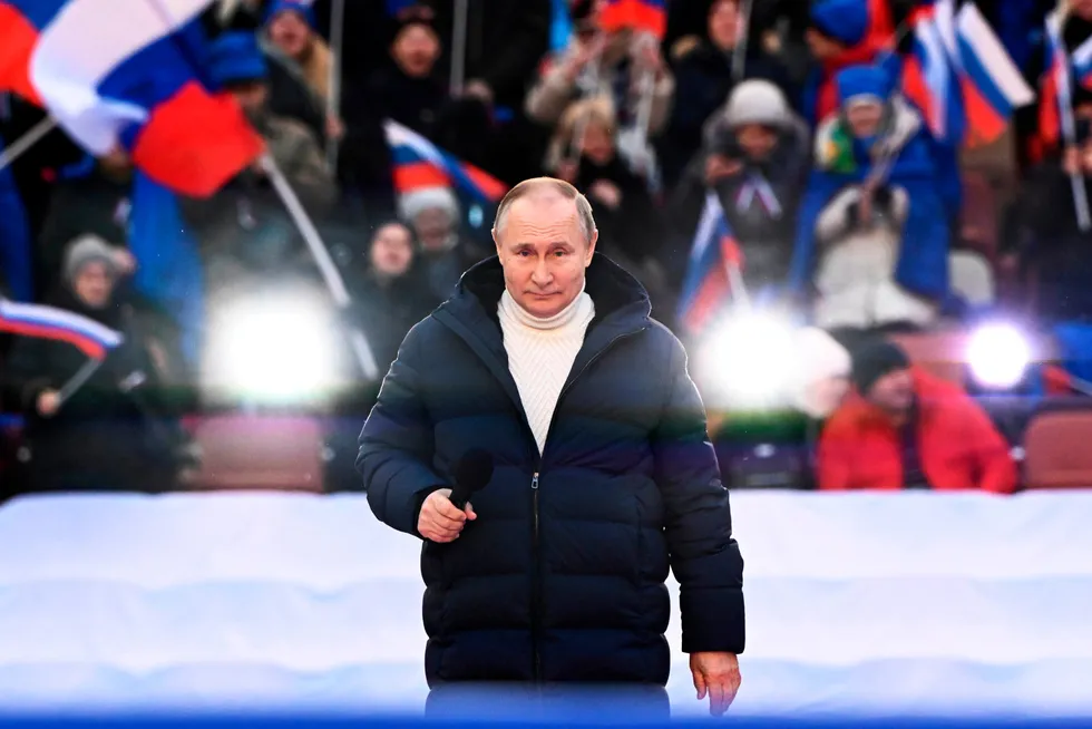 President Vladimir Putin forsøkte før helgen å mobilisere folkelig støtte i Moskva.