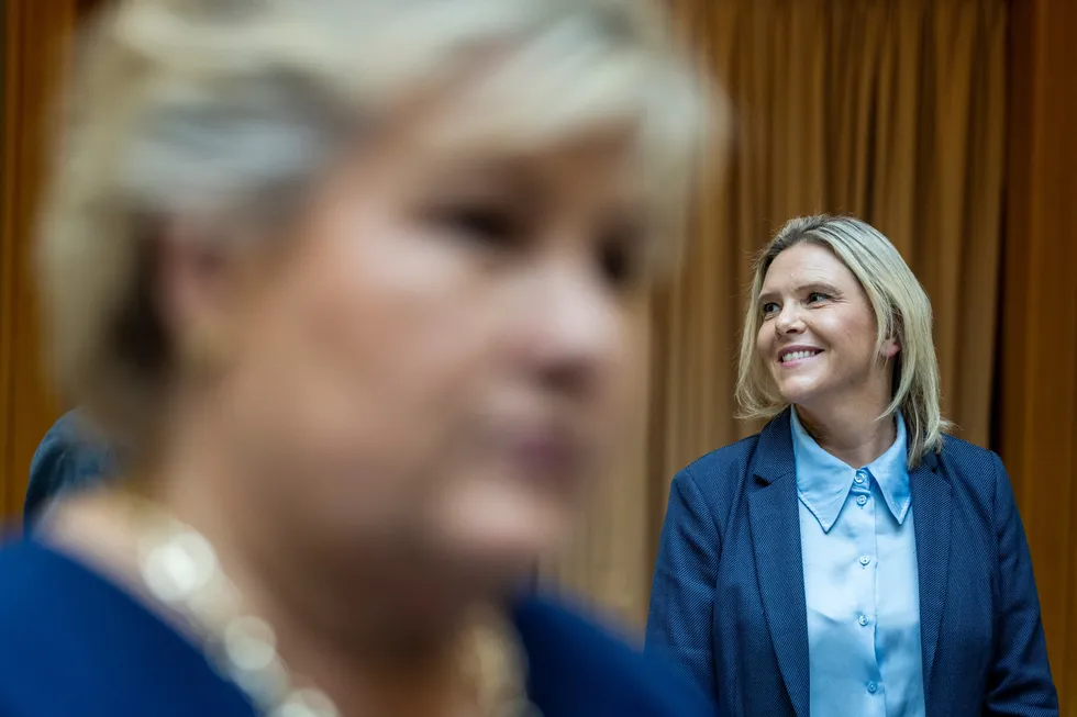 Høyre leder Erna Solberg (til venstre) og Frp leder Sylvi Listhaug får gode tall på meningsmålingene for tiden.