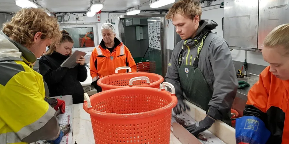 I slutten av oktober lærte studenter om fiskeriforvaltning og -forskning.