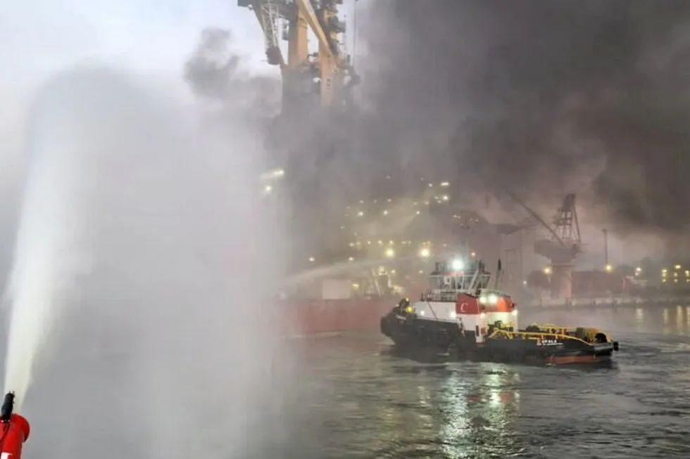 Incident: An image understood to be the Skandi Buzios PLSV on fire at the Acu port in Rio de Janeiro state.