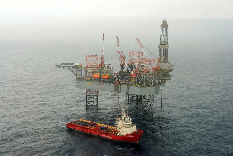 Shareholder: the jack-up Ensco 100 and a support vessel at the Stella field