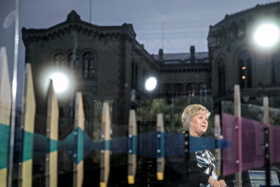 Statsminister Erna Solberg besøker NRK og Politisk Valgkvarter utenfor Stortinget. Foto: Aleksander Nordahl