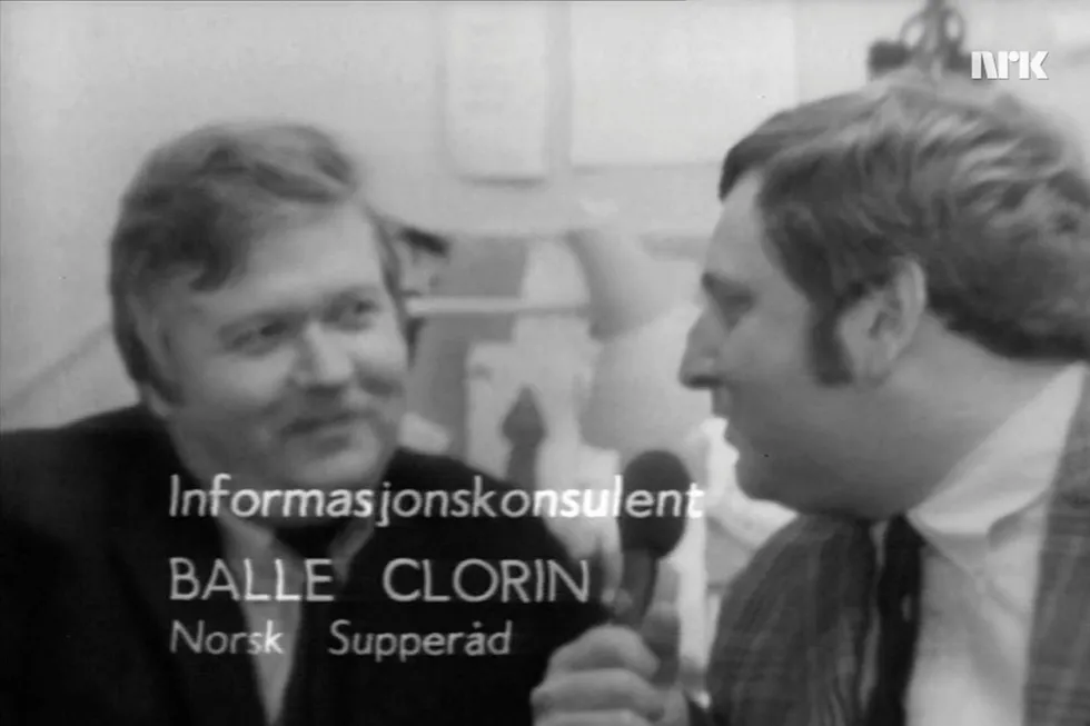 TV-sketsjen om Norsk Supperåd fra 1969 karikerte et tullete byråkrati uten reell funksjon. Men finansielle supperåd er for alvorlige til å bare le dem bort, skriver artikkelforfatteren. Foto: NRK