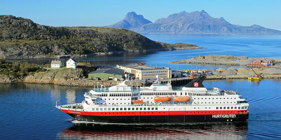 FÅ ALTERNATIVER: Resultatet er i beste fall en dyrere og dårligere løsning når anløpssteder for Hurtigruta reduseres.