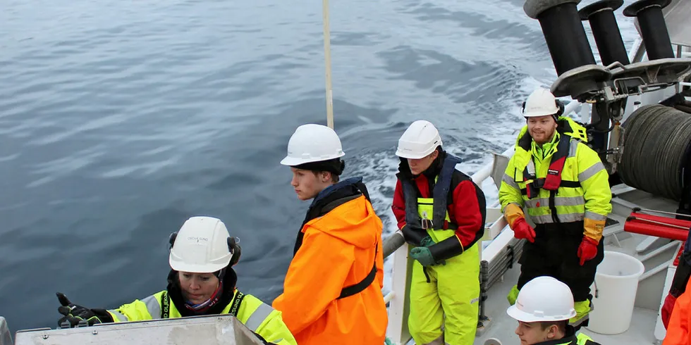 AVLYST: Den planlagte turen til Lofoten med det nye opplæringsfartøyet «Oscar Sund» blir avlyst på grunn av korona. I stedet må elevene ta til takke med teori og tastatur.