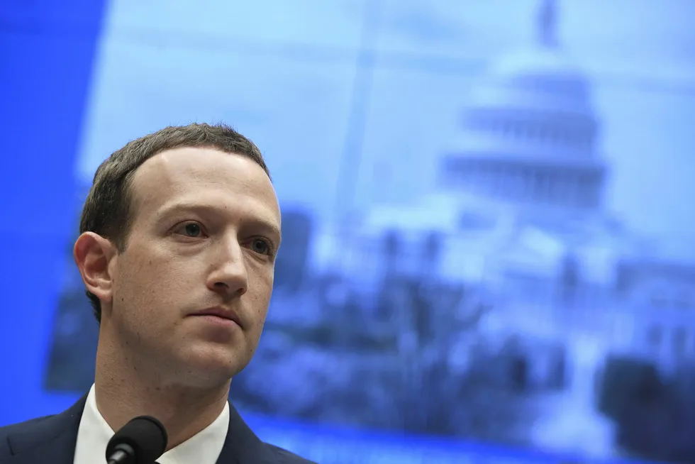 Facebook og grunnlegger Mark Zuckerberg har vært i hardt vær den siste tiden. Foto: Saul Loeb/AFP photo/NTB scanpix