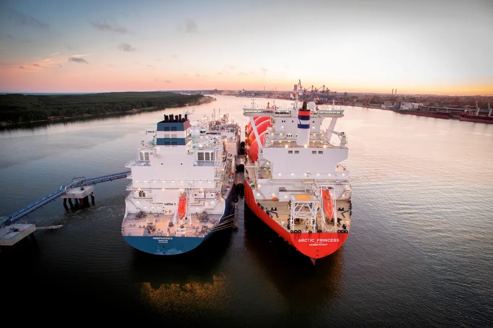 In operation: the LNG carrier Arctic Princess delivers a cargo to Hoegh LNG’s floating storage and regasification unit Independence