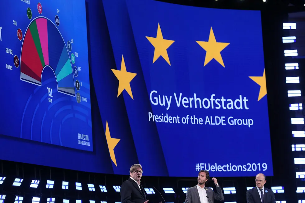 Guy Verhofstadt, tidligere belgisk statsminister og sentral politiker for den liberale Alde-gruppen i Europaparlamentet, sa søndag kveld at EU er vinneren – med en viss rett.