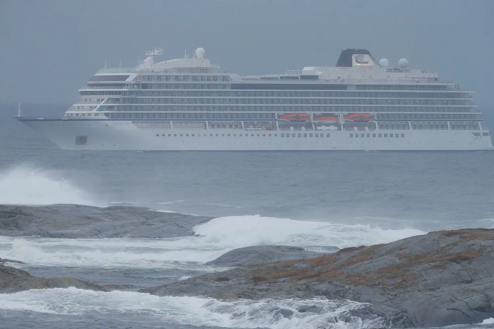 Cruiseskipet «Viking Sky» havnet i kraftige problemer over Hustadvika på vei mot Molde 23. mars.