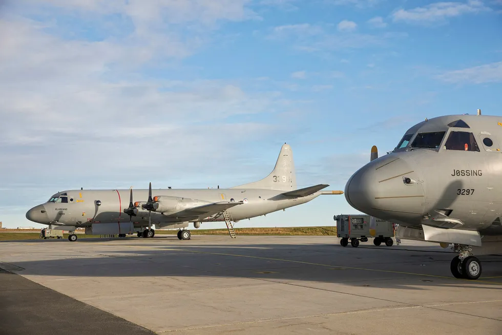 To P-3 Orion overvåkingsfly står parkert på Andøya flystasjon. Foto: Tore Meek/NTB