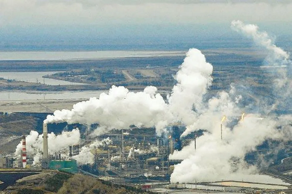 Emissions: at oil sands facility on Athabasca river