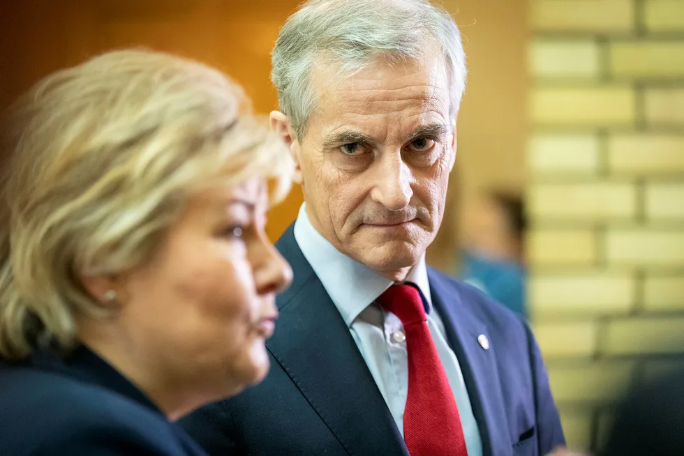 Ap-leder Jonas Gahr Støre og Høyre-leder og statsminister Erna Solberg opplever begge at de mister velgere for tiden.