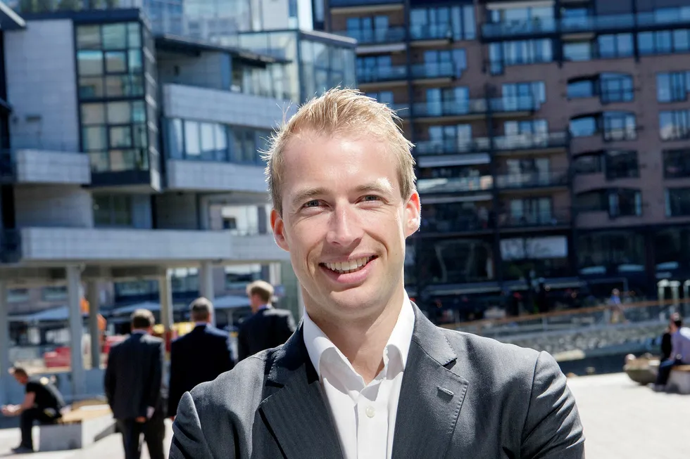 Teodor Sveen-Nilsen, aksjeanalytiker i Swedbank. Foto: Elin Høyland