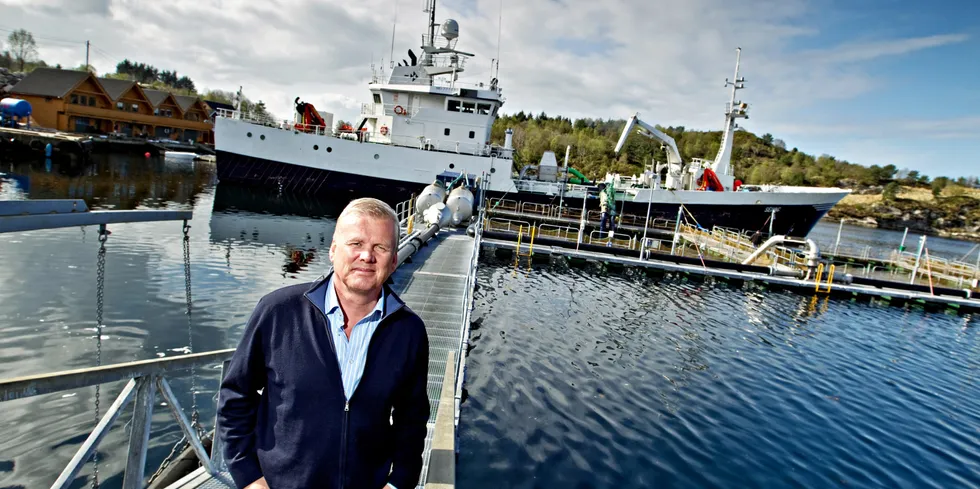 Helge Møgster var styreleder i DOF ASA i 2011 da dette bildet ble tatt. Den bokførte egenkapitalen passerte 15 milliarder kroner, skrev Fiskeribladet den gang. Nå er alt tapt.