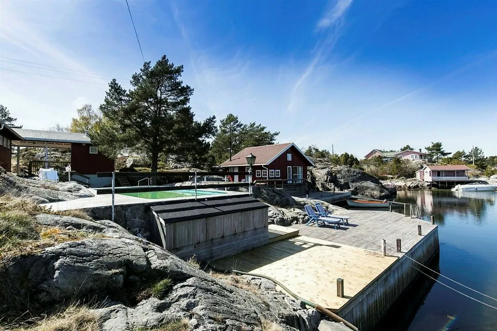 Denne hytten på Kjønnøya i Telemark ble nylig solgt for 10,15 millioner kroner. Foto: 369 Panorama