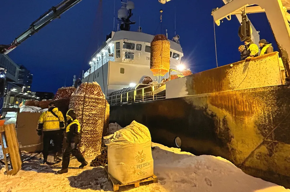 «Tromsbas» før avreise på snøkrabbesesongen 2023. Nå nå fiskerne hjelp til med forskningen på snøkrabbe, siden Havforskningen har sløyfet neste års tokt.