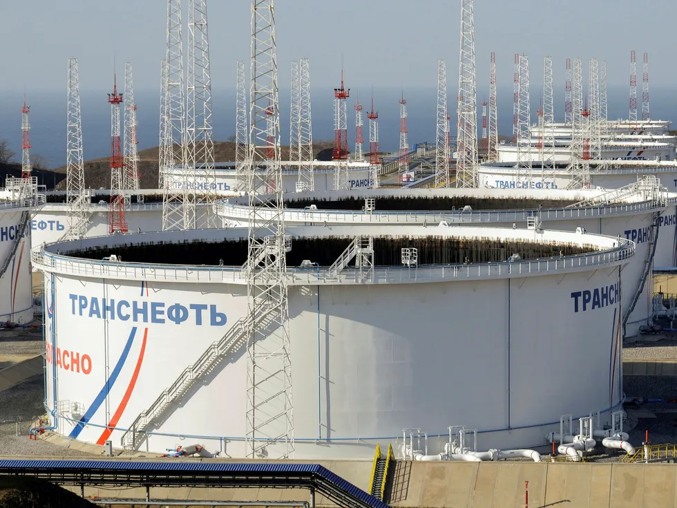 Oljetankere tilhørende det statseide selskapet Transneft, nær byen Nakhodka helt øst i Russland.