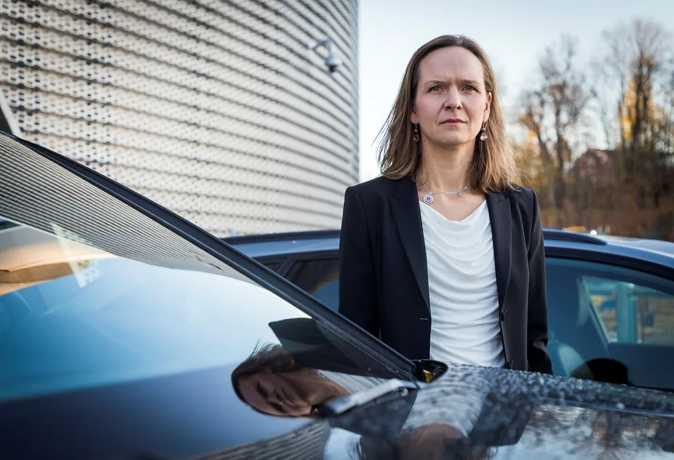 Audi-sjef Elin Sinervo i Møller Mobility Group venter på elbilen E-tron, og har nesten ikke solgt biler i november.