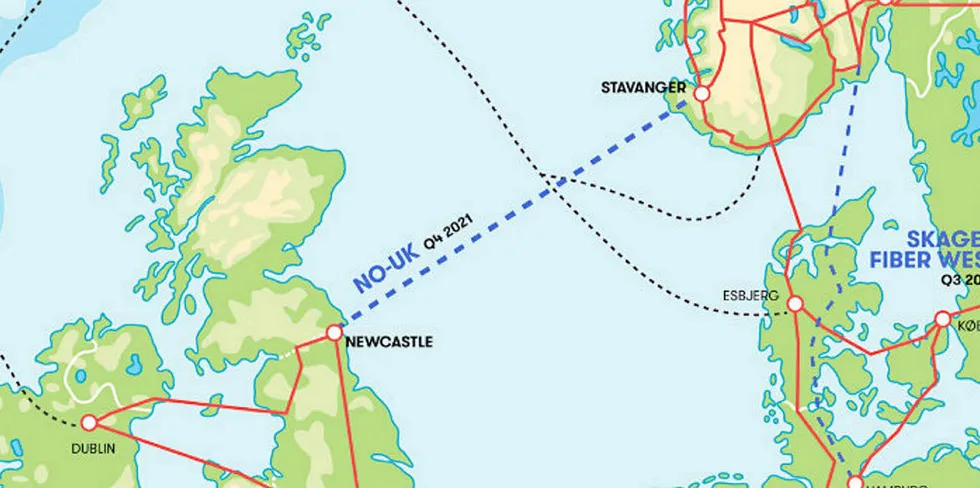 Fiberkabelen som skal legges mellom Stavanger og Newcastle er planlagt ferdig i slutten av 2021. I konsortiet som står bak utbyggingen inngår både BKK, Haugaland Kraft og Altibox Carrier som operatør.