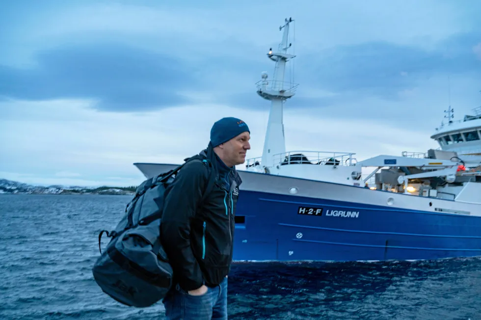 Kjartan Ervik, reder og skipper på «Svanaug Elise». Her er han fotografert i Rørvik i januar i fjor i forbindelse med at det ble kjent at rederiet hadde kjøpt «Ligrunn», som er rigget for både trål og not.