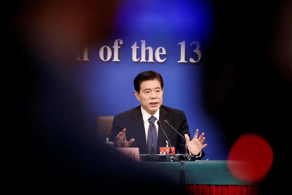 Den kinesiske handelsministeren Zhong Shan er satt inn i det nye forhandlingsteamet. Han kan komme til å gjøre forhandlingsklimaet langt tøffere.