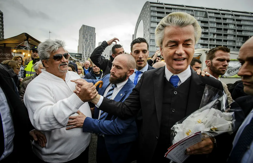 Geert Wilders har startet valgkampen med løfter om å forby islam. Her fra et valgmøte i Rotterdam denne uken. Foto: Remko de Waal/AFP Photo/ANP/NTB Scanpix