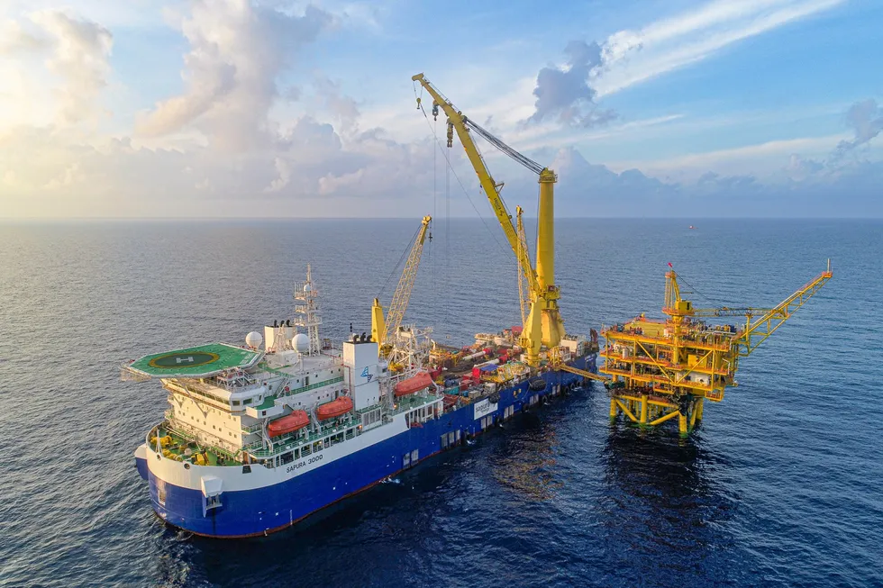 In action: offshore work being carried out by the vessel Sapura 3000