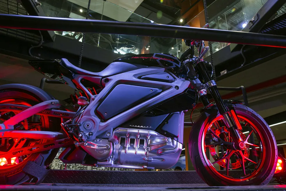 Harley Davidson LiveWire var et forsøk på om elektrisk motorsykkel kunne være en god idé. I 2019 kommer den elektriske Harleyen for salg. Foto: Lucas Jackson/Reuters/NTB Scanpix