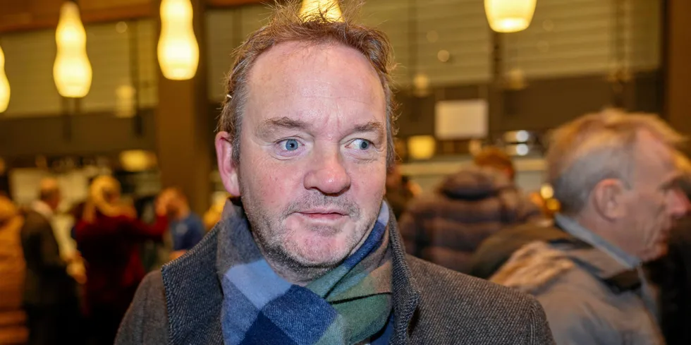 Geir Ove Ystmark, administrerende direktør Sjømat Norge, mener Miljødirektoratet bør frata Vitenskapelig råd for lakseforvaltning ansvaret for å vurdere trusselen fra rømt oppdrettslaks.