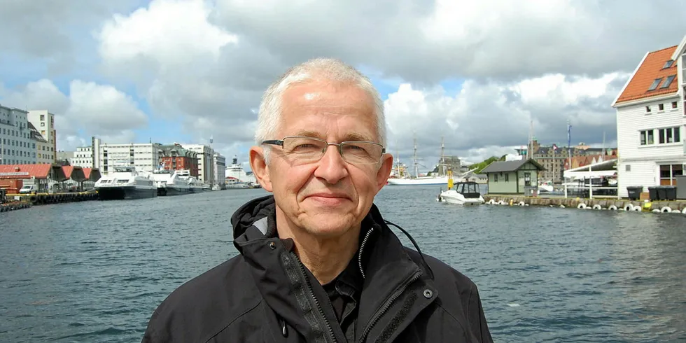 Administrerende direktør i Luna på Færøyene opplever at det blir stadig vanskeligere å få fisken ut i markedet.