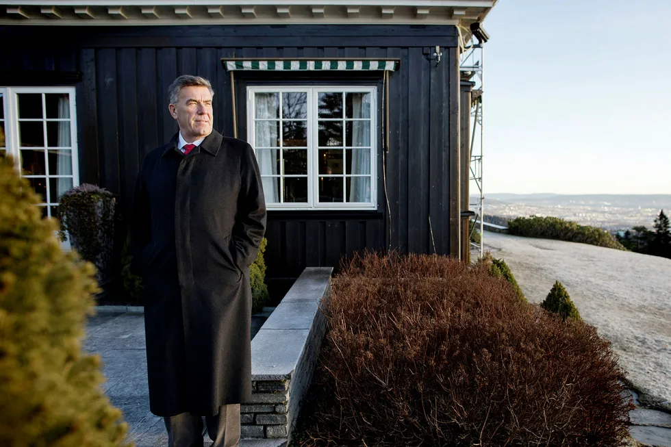 Stein Erik Hagen kaster seg inn i debatten om like innkjøpspriser. Her er han i sitt hjem Voksenhus i Holmenkollen. Foto: Øyvind Elvsborg