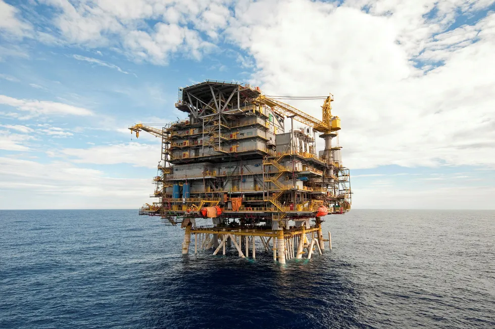 Contract: the PMXL-1 fixed platform in the Santos basin