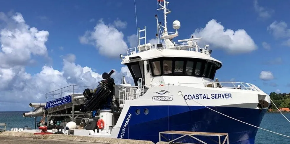 Den nye arbeidsbåten «Coastal Server», som skal gå for Grieg Seafood i Canada.