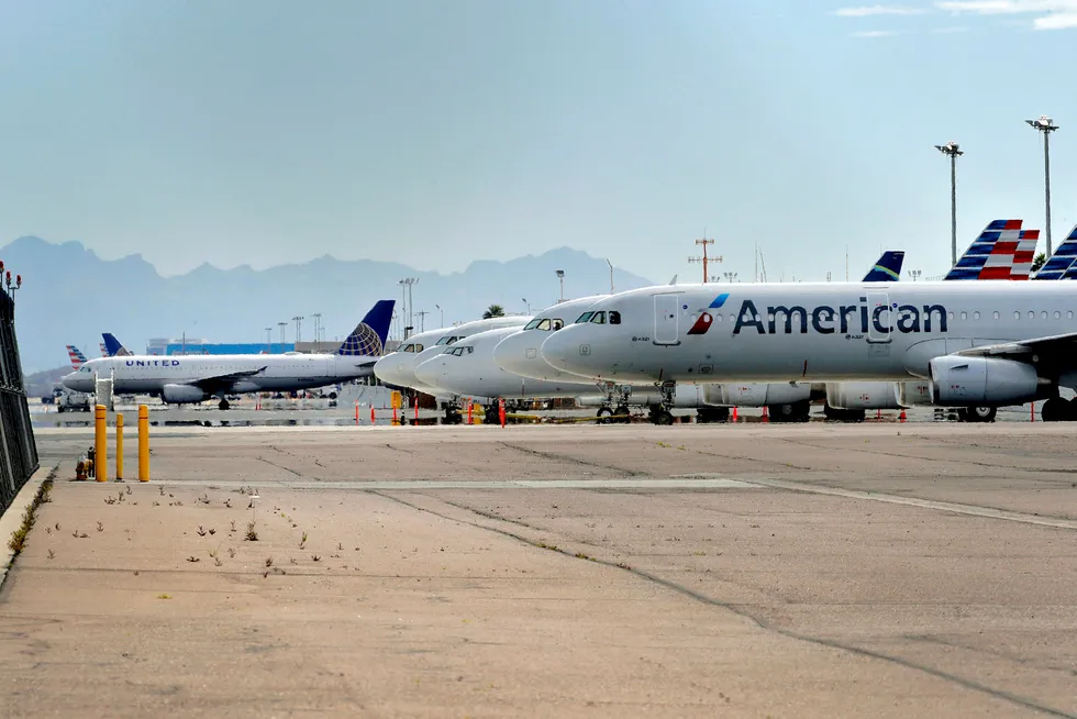 Den amerikanske staten og flyselskapene har blitt enige om detaljene i en krisepakke på 25 milliarder dollar. Foto: Matt York / AP / NTB scanpix