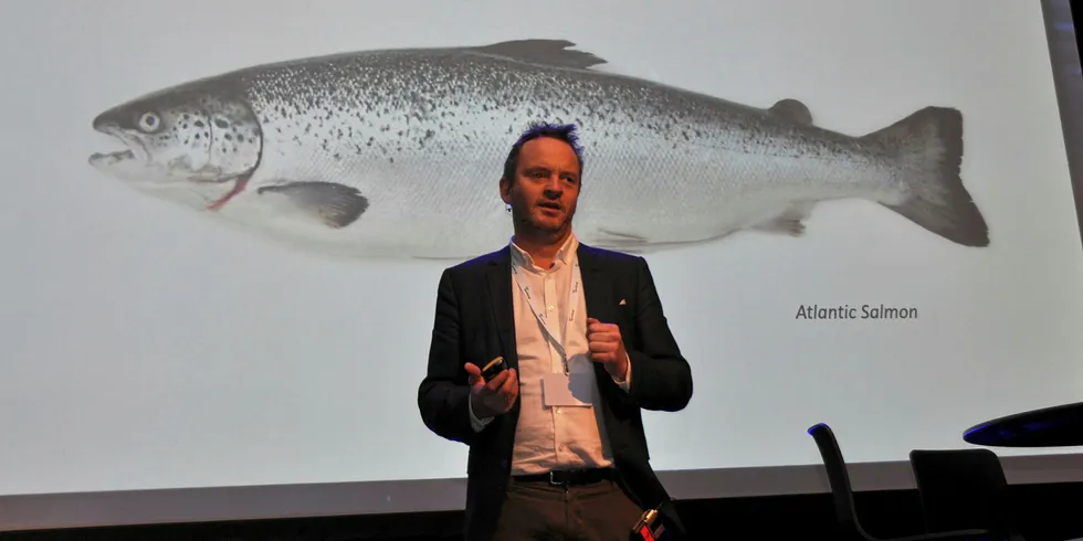 Årssamling: Administrerende direktør Geir Ove Ystmark på årssamlingen til bransjeorganisasjonen Sjømat Norge, Havbruk Nord, i Tromsø torsdag.