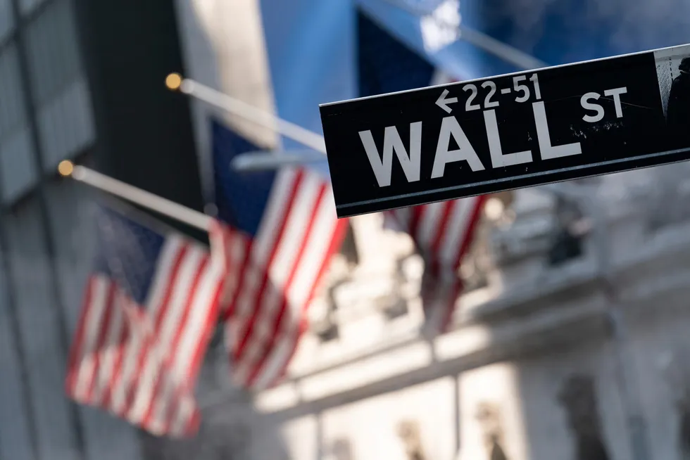 Wall Street falt markant etter at Federal Reserve slapp referatet fra desembermøtet.