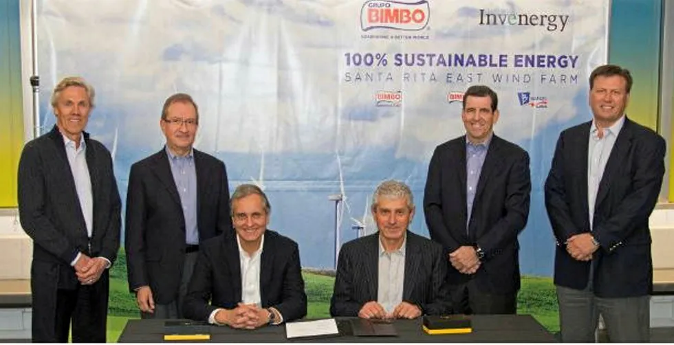 Grupo Bimbo and Invenergy executives at signing ceremony