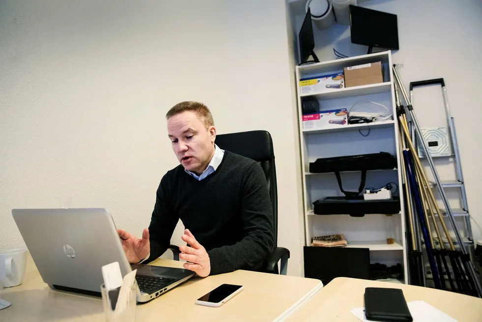 Ansvarlig redaktør Helge Lurås i Resett trenger ny finansiering for å fortsette å drive nettstedet. Foto: Marte Christensen