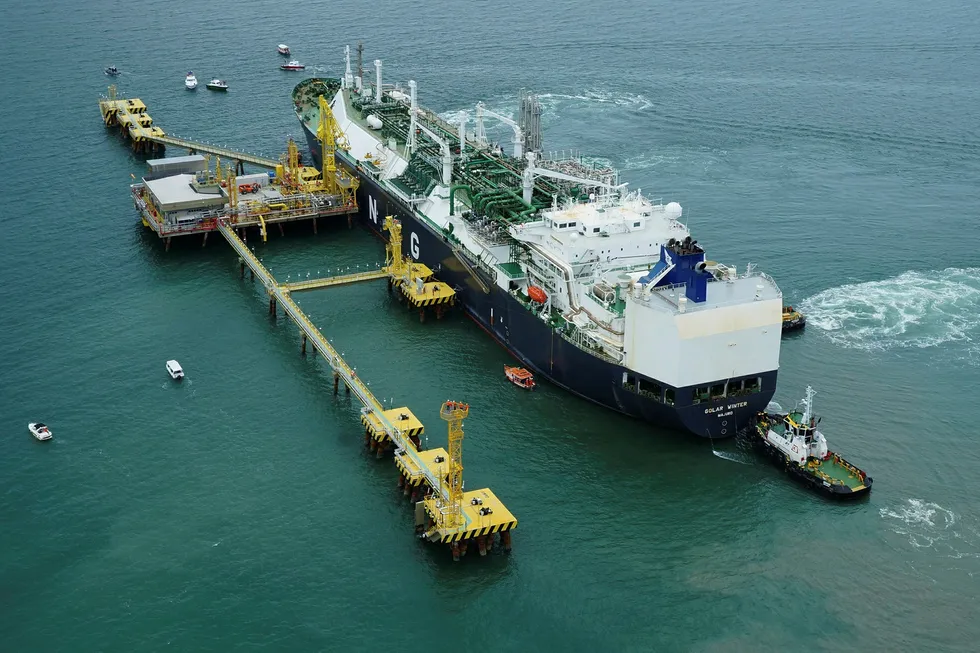 Lease: the Golar Winter FSRU docked in the Bahia LNG regasification terminal off Brazil