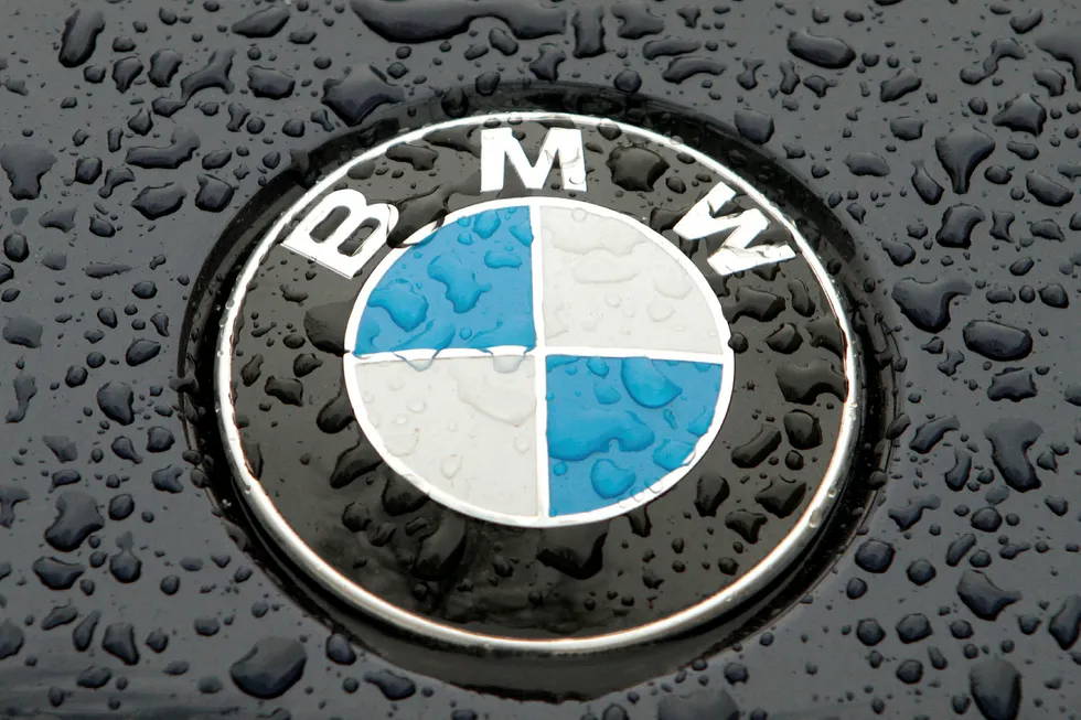 Tusentalls av BMW-biler må gjøre retrett.