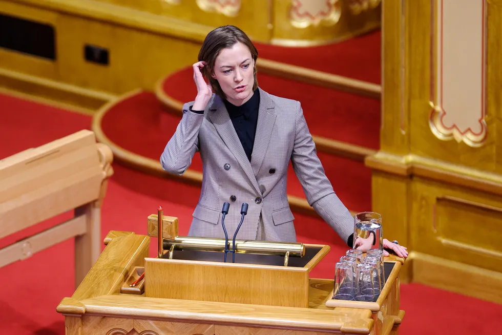 Ifølge Anette Trettebergstuen sjekket hun både Stortingets boligreglement, skatteregler på nett og ringte Skatteetaten for å finne ut om hun skulle betale inntektsskatt.