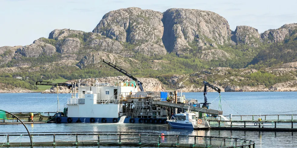 Lakseproduksjon som skaper inntekter til Havbruksfondet - fra 2022.