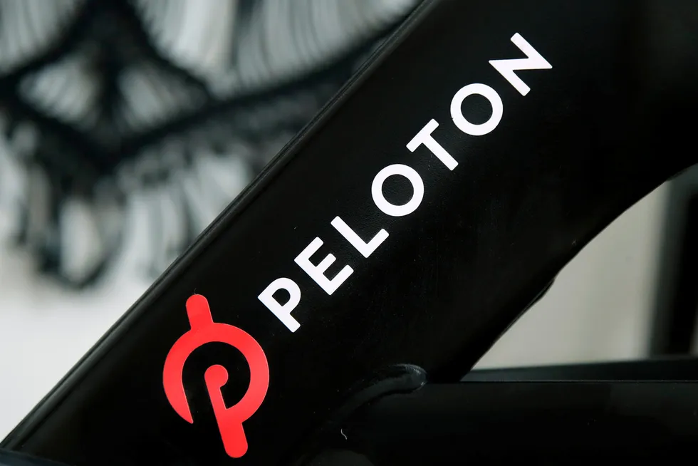 Pelotons hovedprodukter er Internett-tilkoblede stasjonære sykler og tredemøller.
