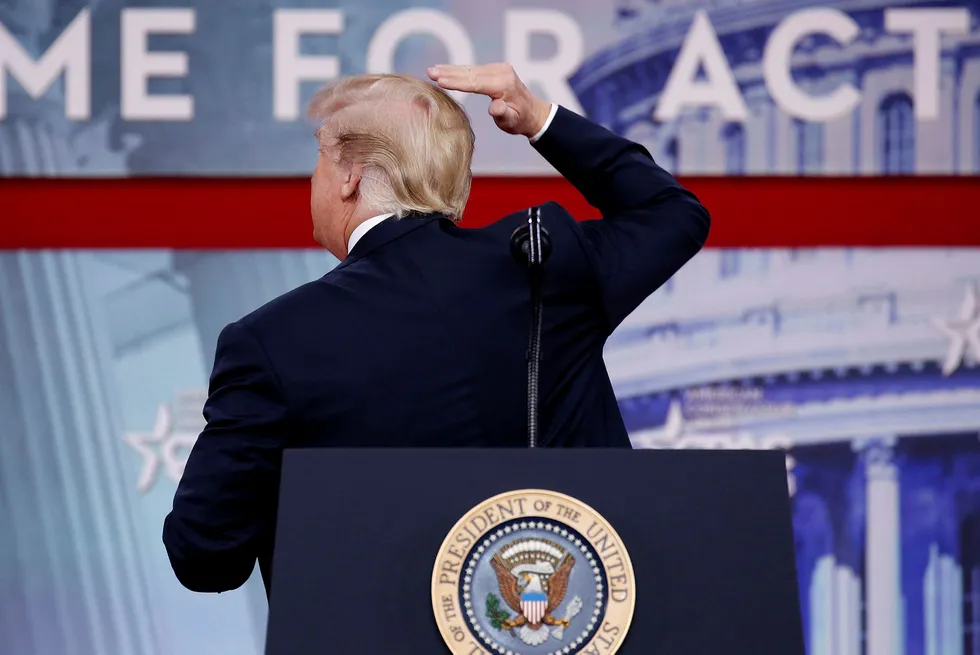 Fredag snakket Donald Trump om håret sitt. Foto: Joshua Roberts/Reuters