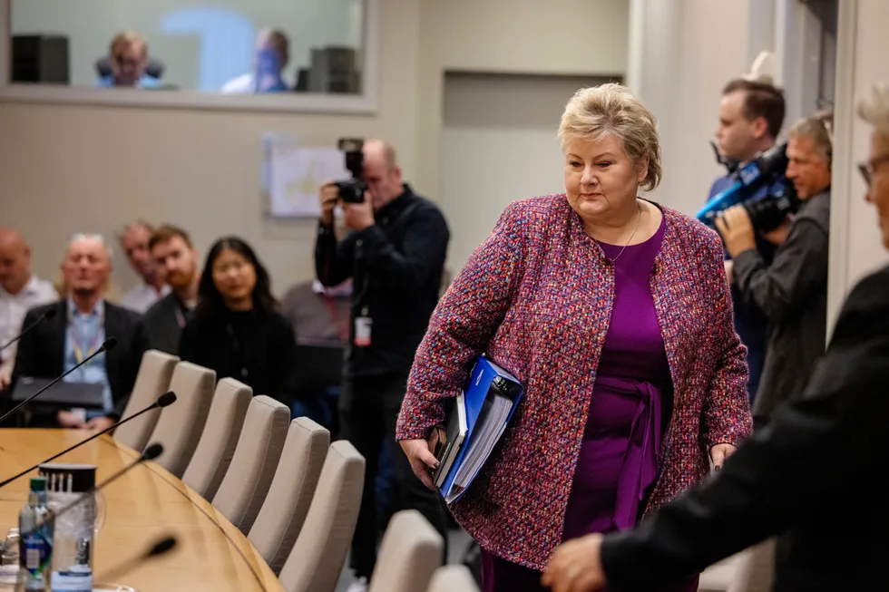 Erna Solberg viker bort fra ansvaret, mener Arbeiderpartiets Frode Jacobsen.