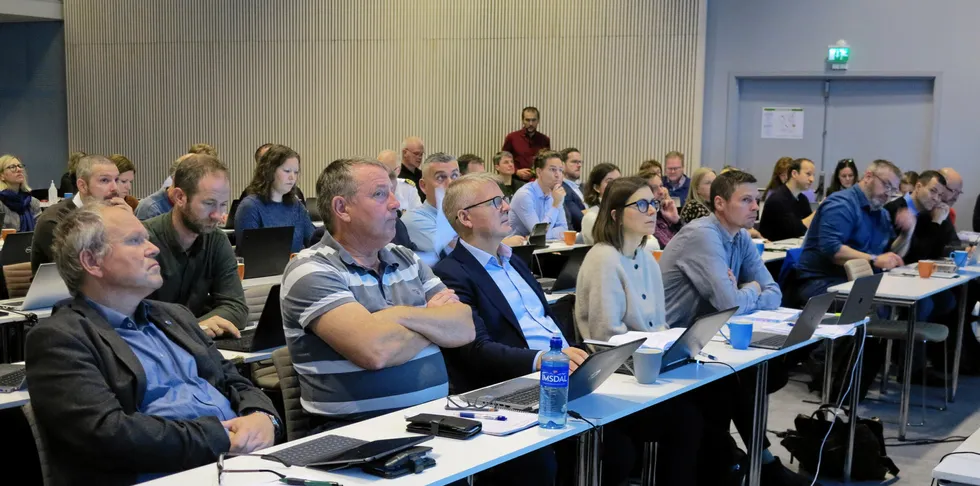 Fiskerinæring, forvaltning, embetsverk og andre interesseorganisasjoner var samlet til reguleringsmøte i Bergen tirsdag og onsdag. Der var det uenighet om hvordan den store restkvoten på torsk skal håndteres.