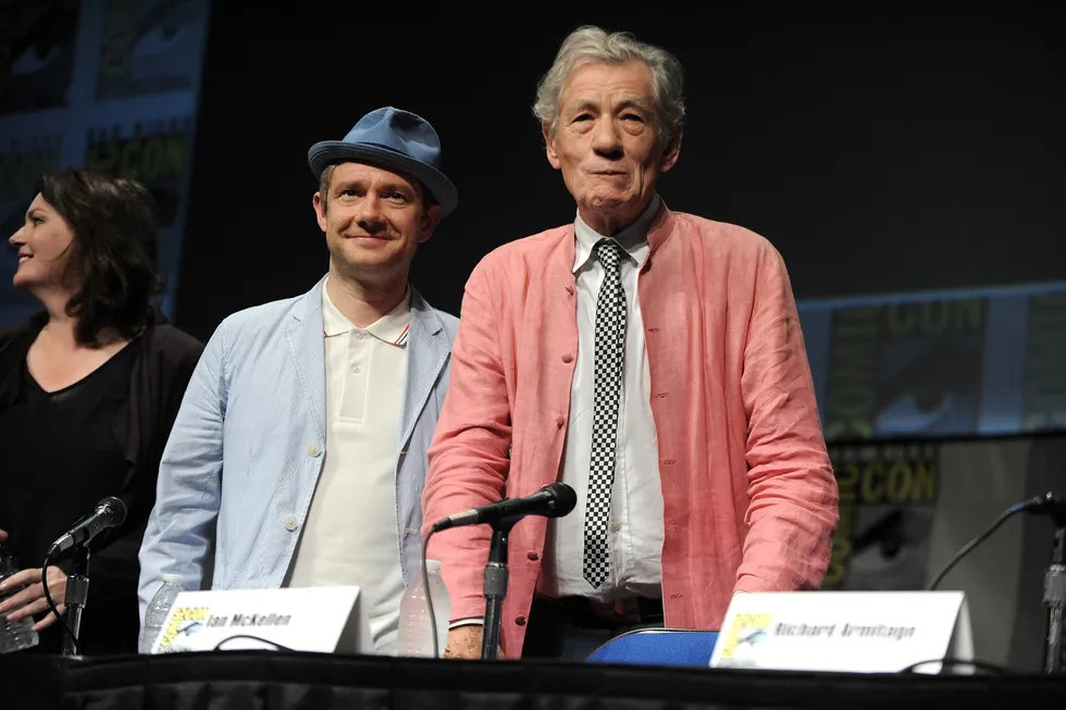 Skuespilleren Martin Freeman (i midten) og Ian McKellen (t.h.), som spilte henholdsvis Bilbo Baggins og Gandalf, vil samle inn millionbeløp for å kjøpe J. R. R. Tolkiens tidligere Oxford-villa.