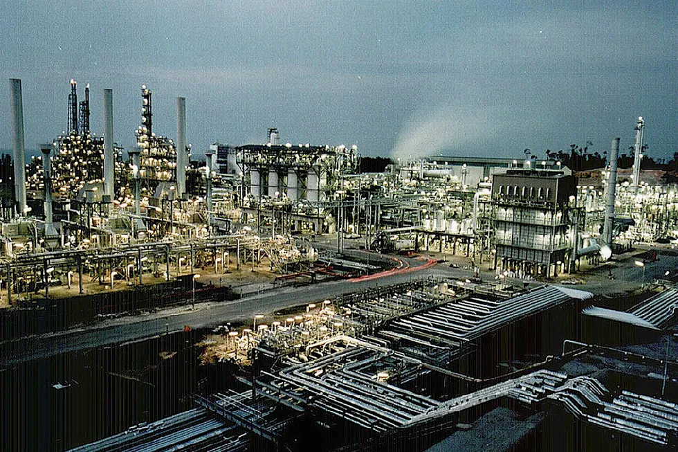 Nearby plant: the Bintulu GTL facility